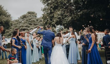 Margo-Lynn Wedding Officiant