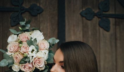 Irina Gusachenko-photographer Toronto/Orangeville/ Brampton