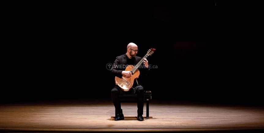 Ben Lahring - Guitarist