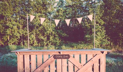 Linen & Lace Wedding & Event Rentals