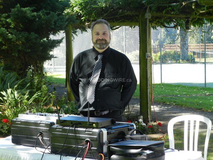 Tune Twisters Mobile DJ Service
