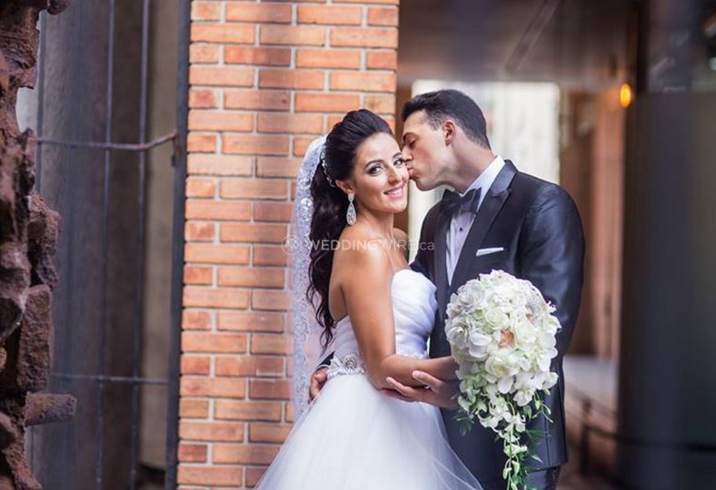 Laviolette Flowers & Decor