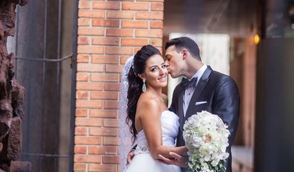 Laviolette Flowers & Decor