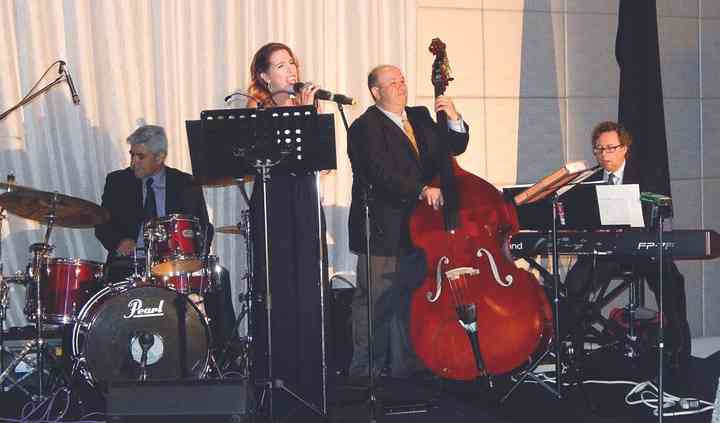 The Tavares Band Wedding Music Toronto Weddingwire Ca