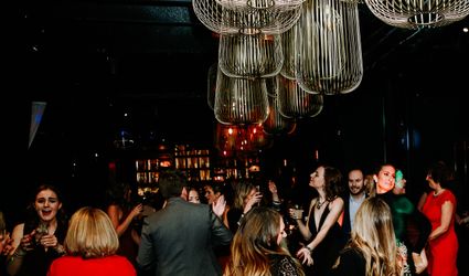 Analog Squad DJ & Photo Booth