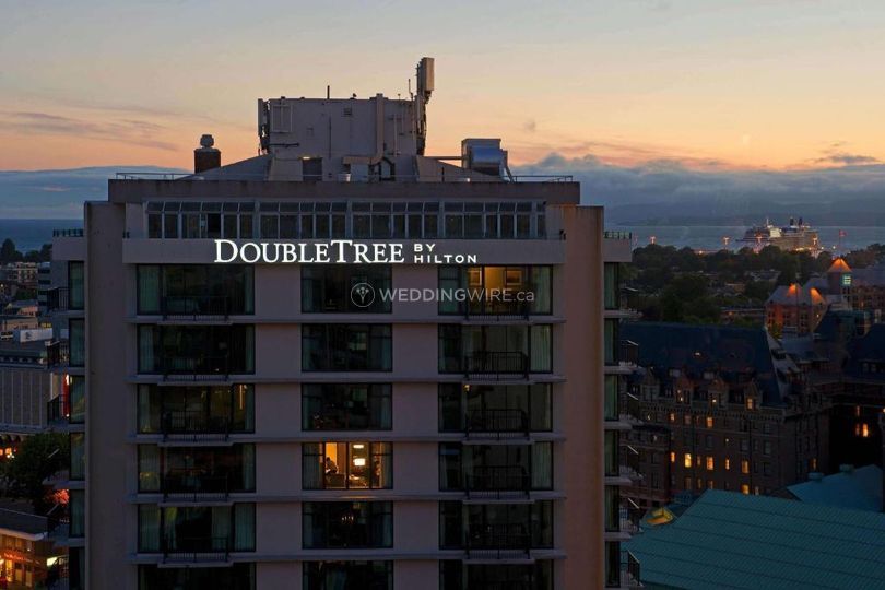 DoubleTree by Hilton Hotel & Suites Victoria
