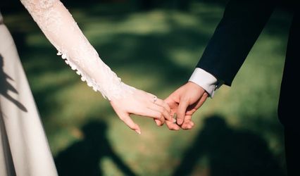 Nancy Carubba Licensed Officiant/ Ananda Love