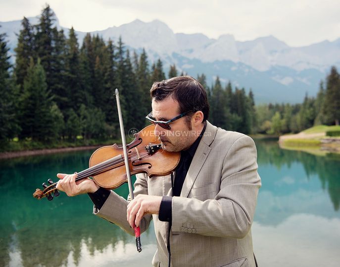 Donald MacLennan - Violinist/Vocalist