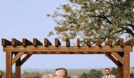 Meant2Be Weddings + Events