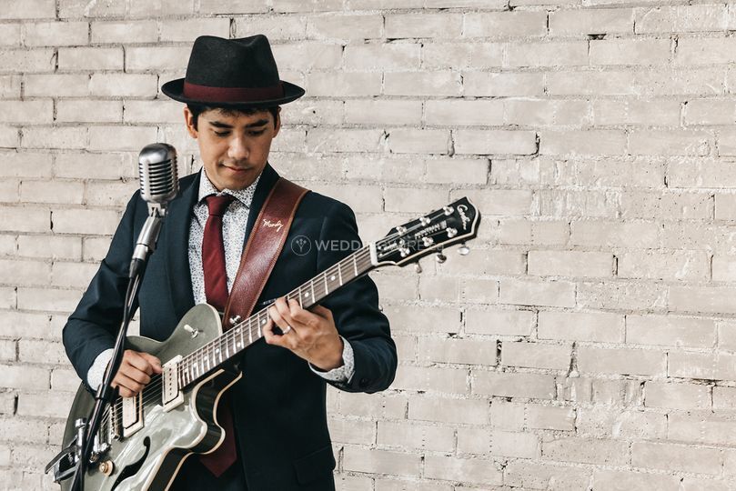 Jeff Ramsey - Guitarist