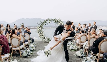 Dynamic Weddings Decor