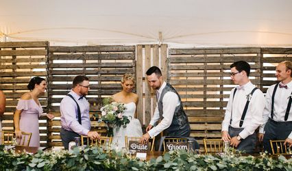 Whistling Willow Mariposa and Design Studio