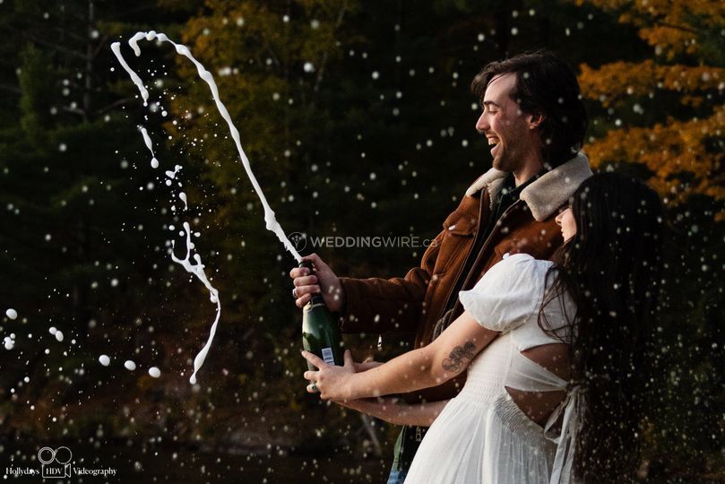 Hollydays Weddings & Elopements