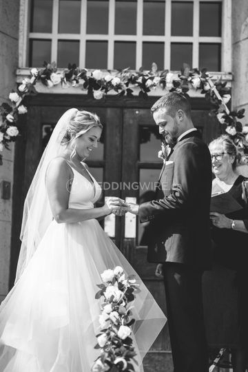 Linda Grover Officiant