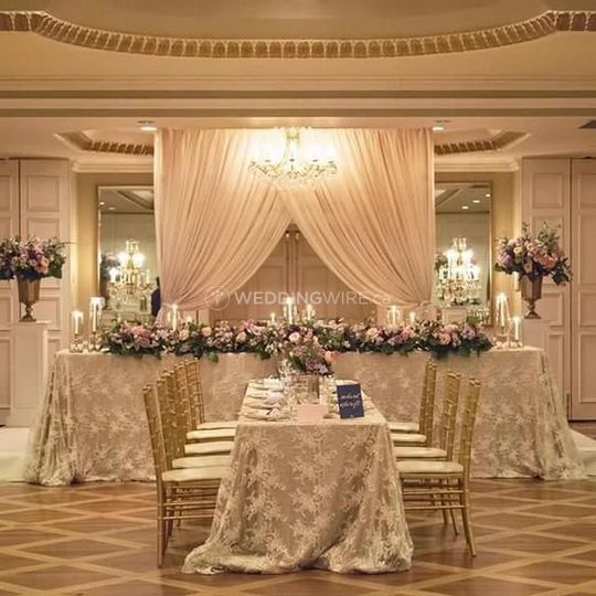 https://cdn0.weddingwire.ca/emp/fotos/8/4/0/5/grand-georgian-ballroom_50_8405.jpg
