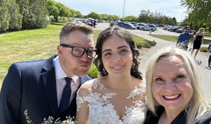 Officiant Larisa