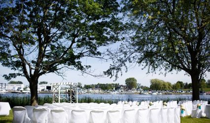 Carleton Golf & Yacht Club