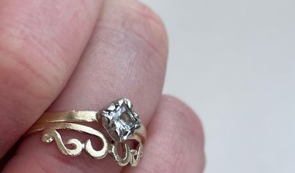 Bobbi's Jeweller