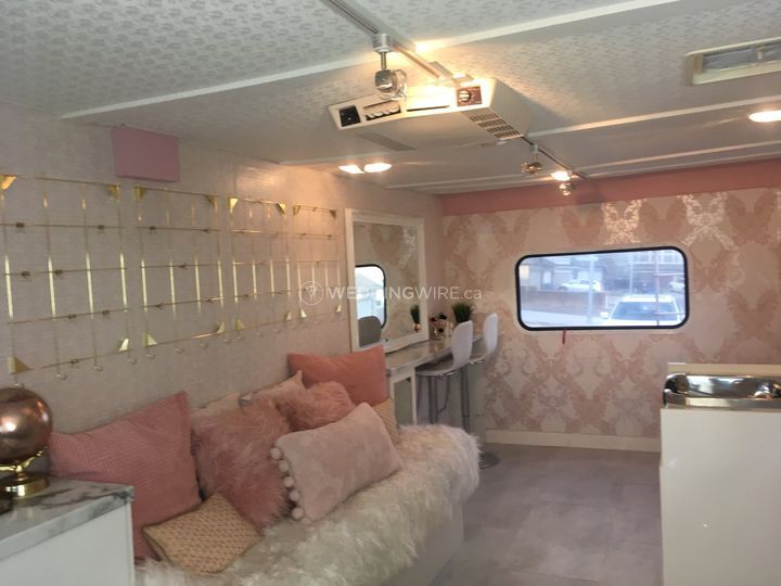 Glamaway Beauty