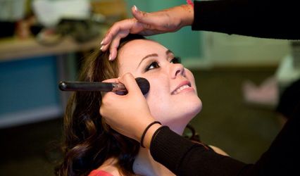 Jasveen Johal - Makeup artist