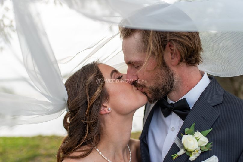 River and Pine Photo - MicroWeddings + Elopements