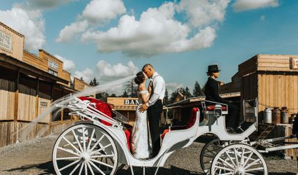 Loft Country Weddings & Carriages
