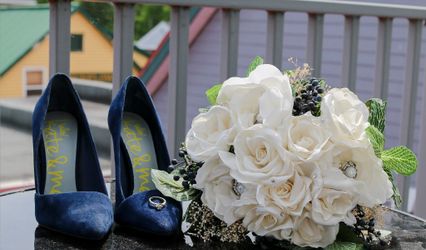 FAMily Floral Designs