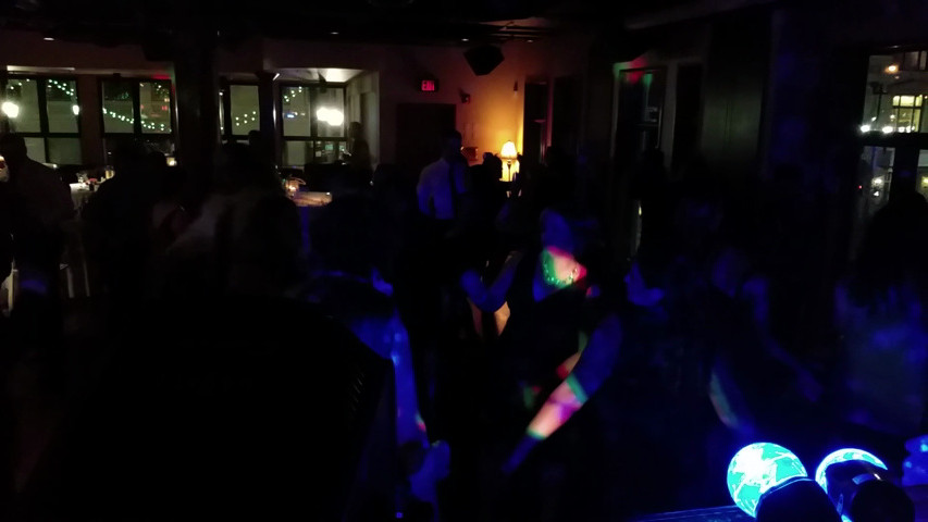 Great crowd, great wedding!