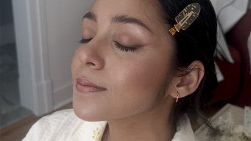 Soft natural glam