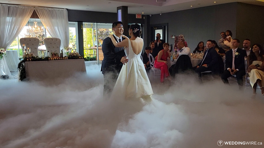 1st Dance Floating on a Cloud at The Vue Event Centre