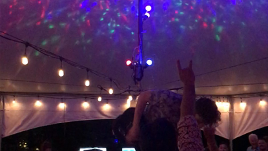 Guitar Solo on Bar! (Live clip)