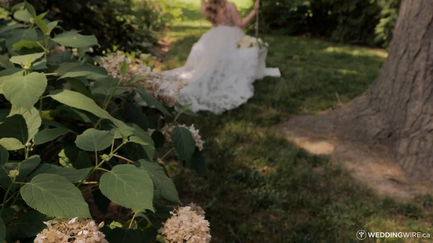 Romantic Niagara Wedding - Dusty Blue Editorial