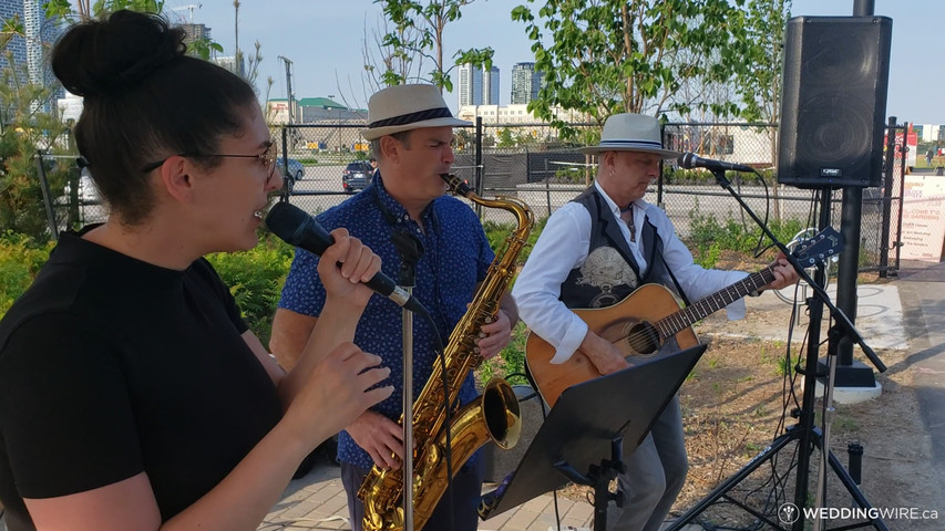 Soul Pop Vocalist & Juno Award Winning Saxophone Duo - The Groove Trio - Alica Keys