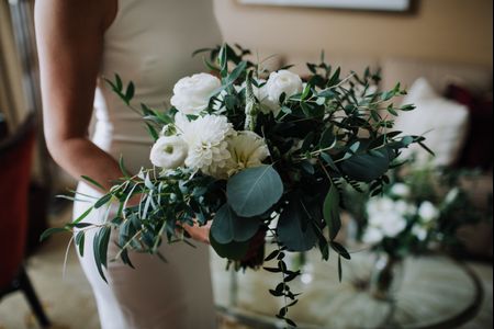 How to Find the Right Wedding Florist