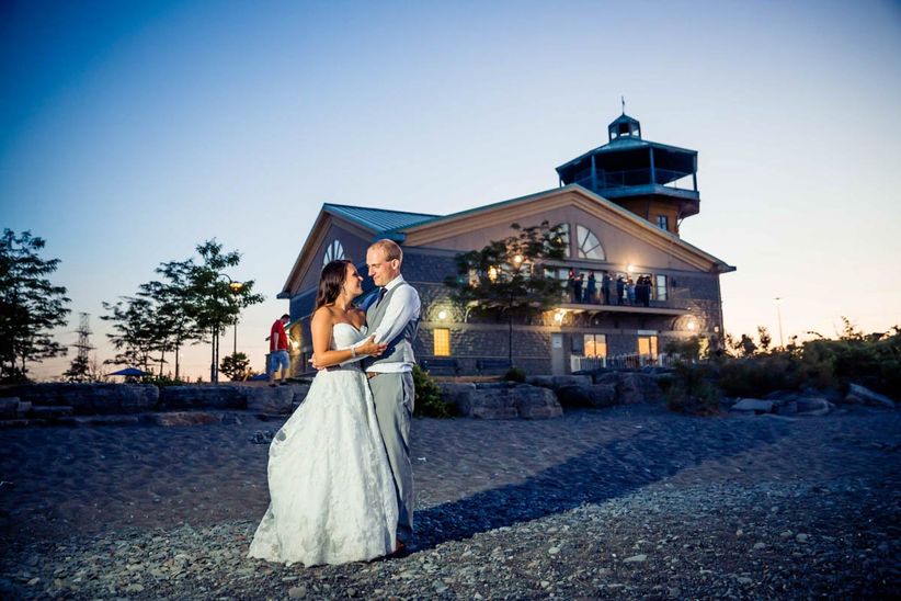 5 Stunning Outdoor Hamilton Wedding Venues with Waterfront Views