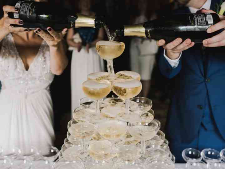 21 Awesome New Year S Eve Wedding Ideas