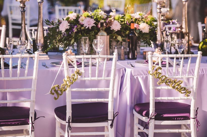 8 Ways to Decorate the Newlyweds’ Reception Chairs