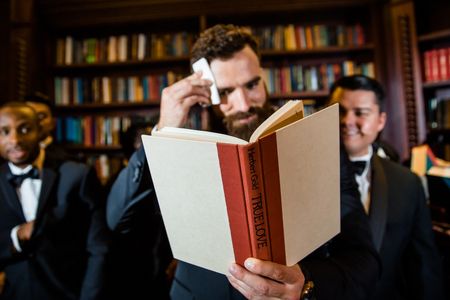 6 Things Grooms MUST Do the Day of Their Wedding