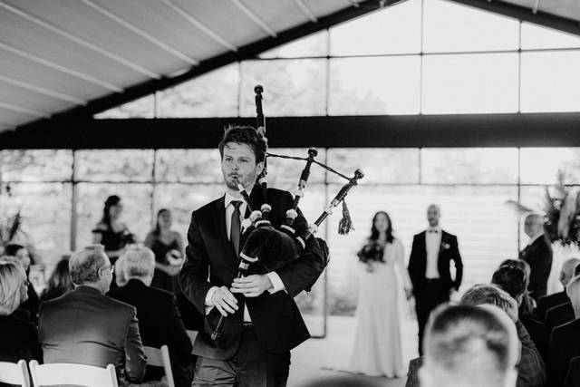 The wedding of Mary and Darcy 1