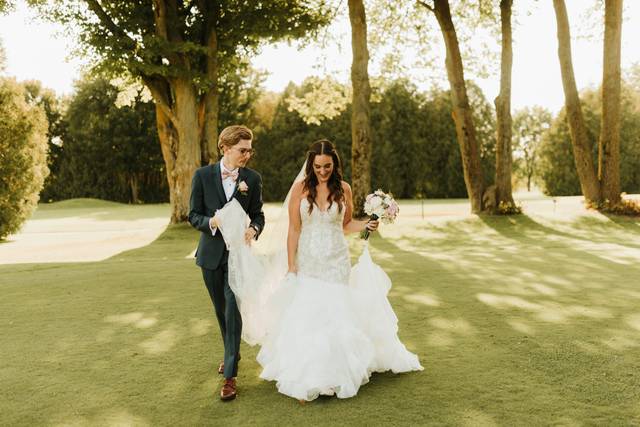 The wedding of Adrianna and Taylor 1