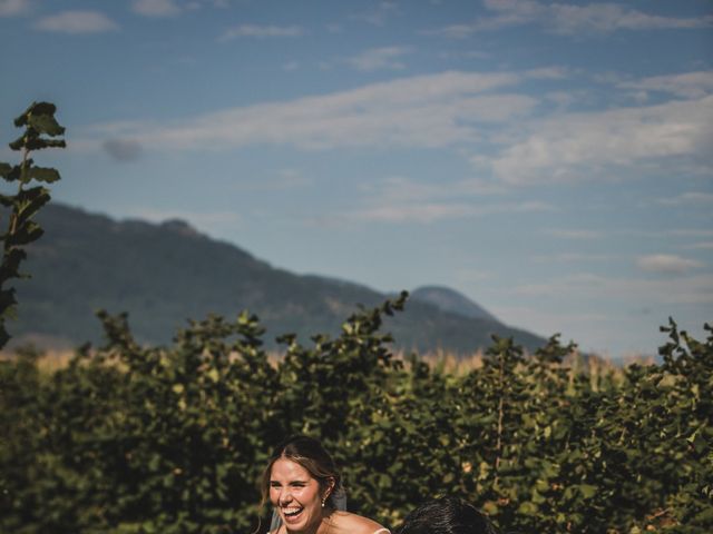 Jen and Mark's wedding in Chilliwack, British Columbia 14