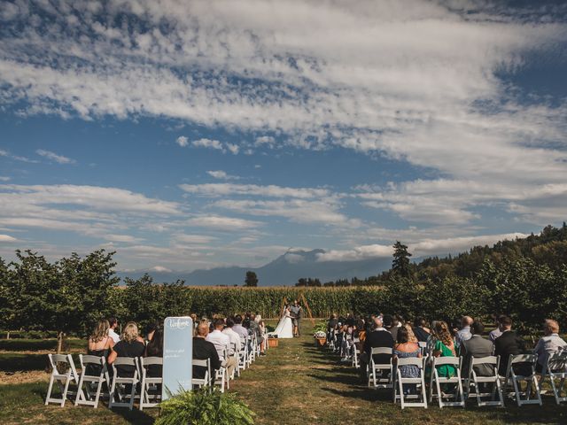 Jen and Mark's wedding in Chilliwack, British Columbia 51