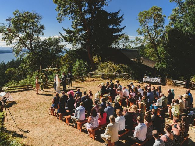 Craig and Katie's wedding in Galiano, British Columbia 3