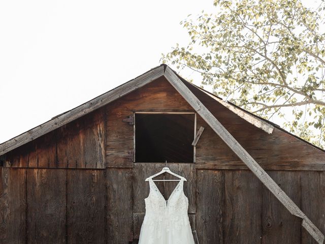 Teegan and Leighton's wedding in Cayley, Alberta 9