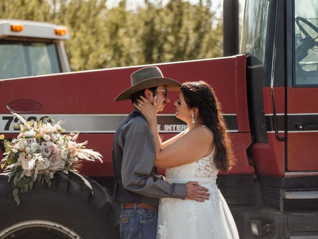 Teegan and Leighton&apos;s wedding in Cayley, Alberta 30