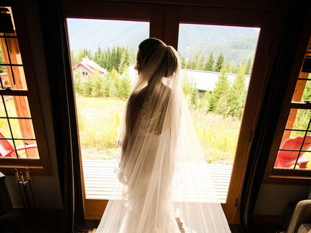 Amir and Tracy&apos;s wedding in Golden, British Columbia 51