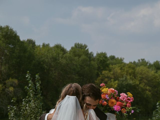 Danielle and George's wedding in Niverville, Manitoba 15