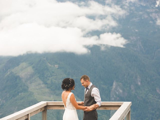 Jack and Ria&apos;s wedding in Squamish, British Columbia 10