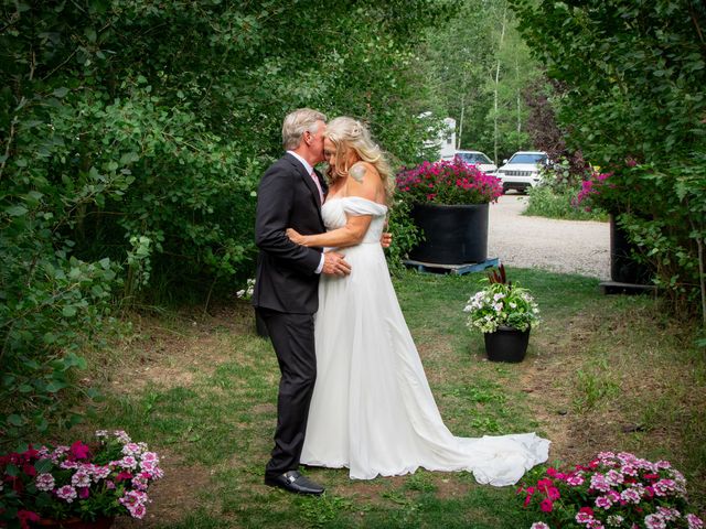 George and Marie&apos;s wedding in Mossleigh, Alberta 67