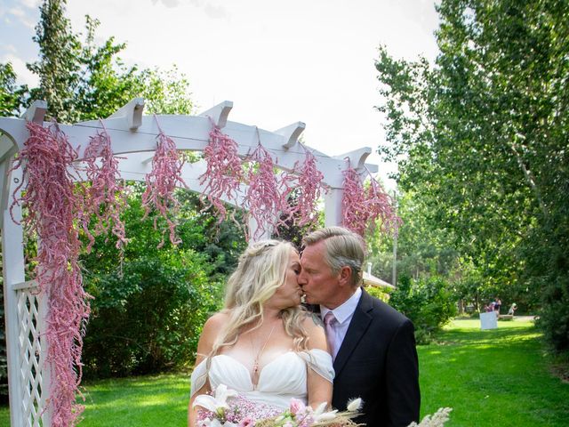 George and Marie&apos;s wedding in Mossleigh, Alberta 89